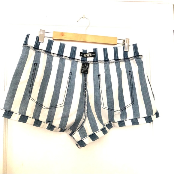 Rewash Brand Shorts size XL - Picture 5 of 6